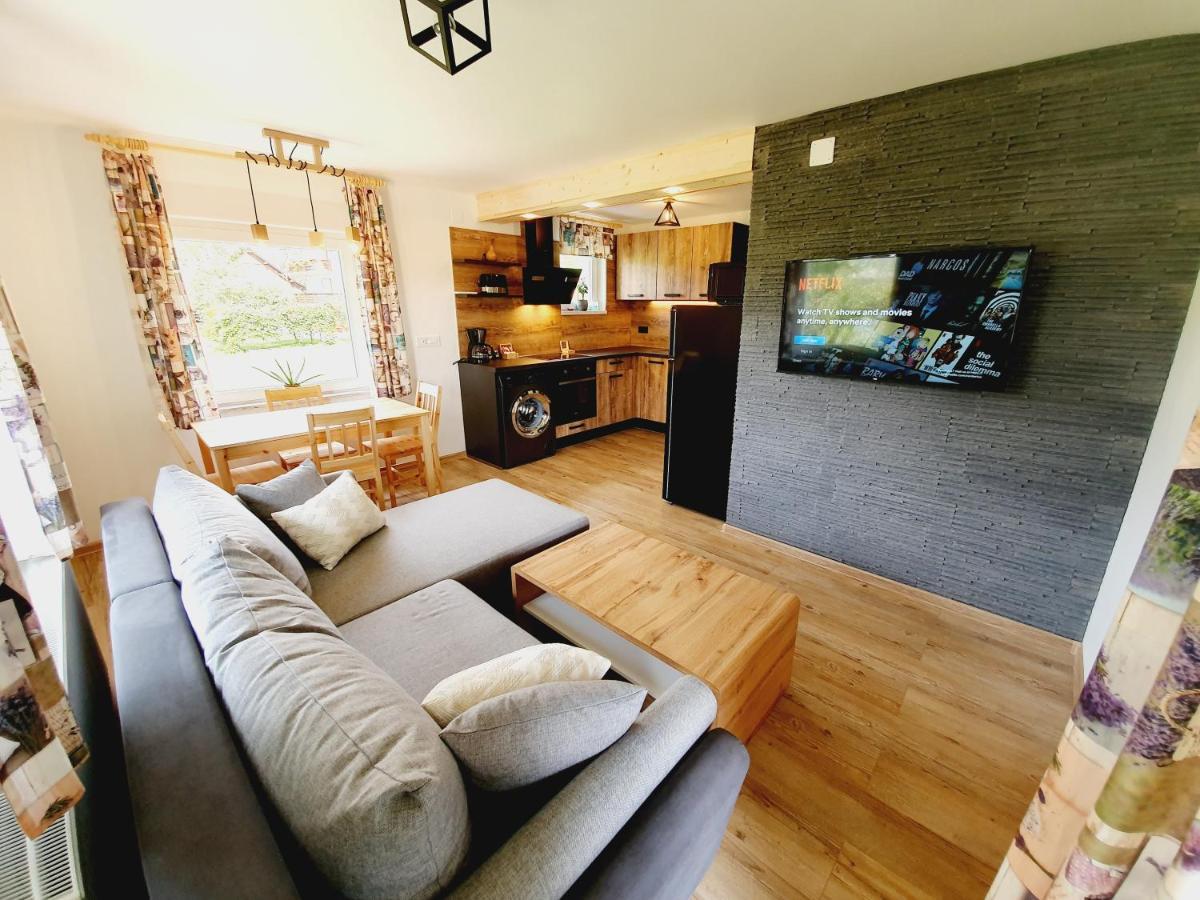 Honey Apartments Жировница Экстерьер фото